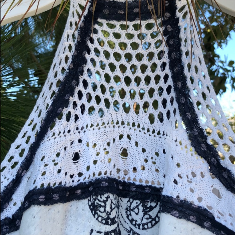 NWT! Free People! Charming Slimming Shirt😍😍😍 - Picture 4 of 6